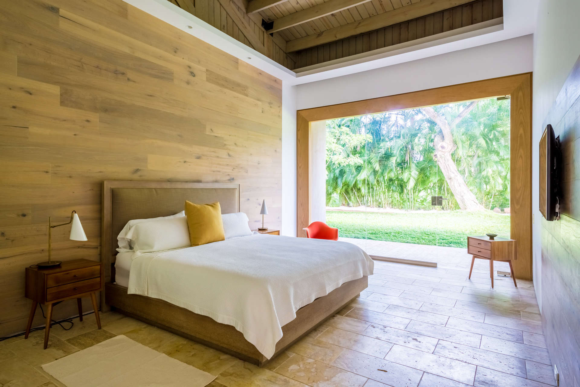 Batey 10 – 17 Villa Toscana