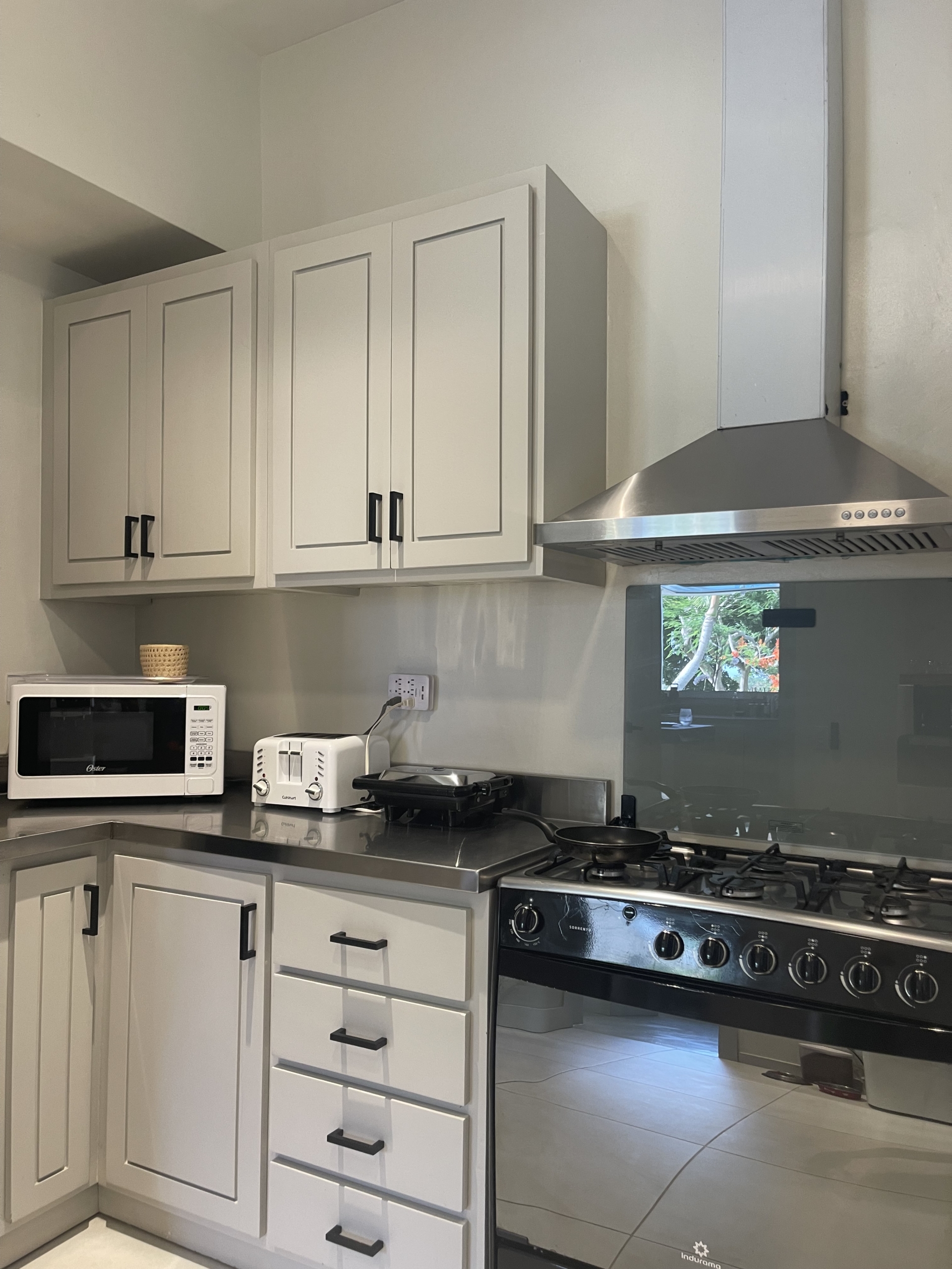 Cocina Caliente Villa The Laurent