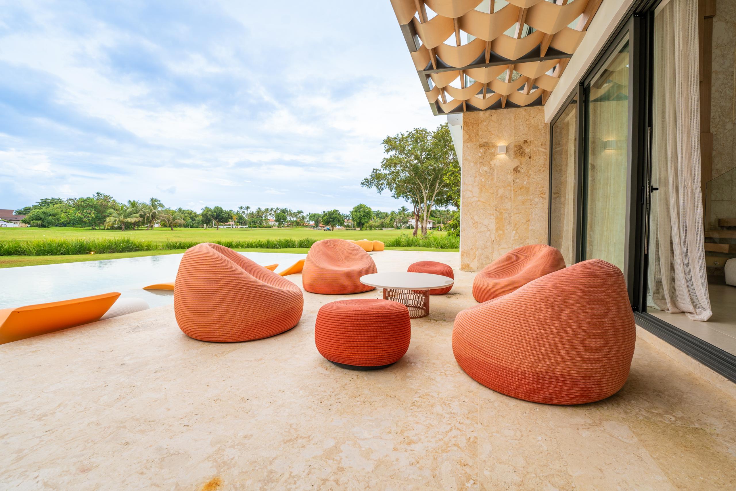 _DJP1956 Villa Sterling Vile