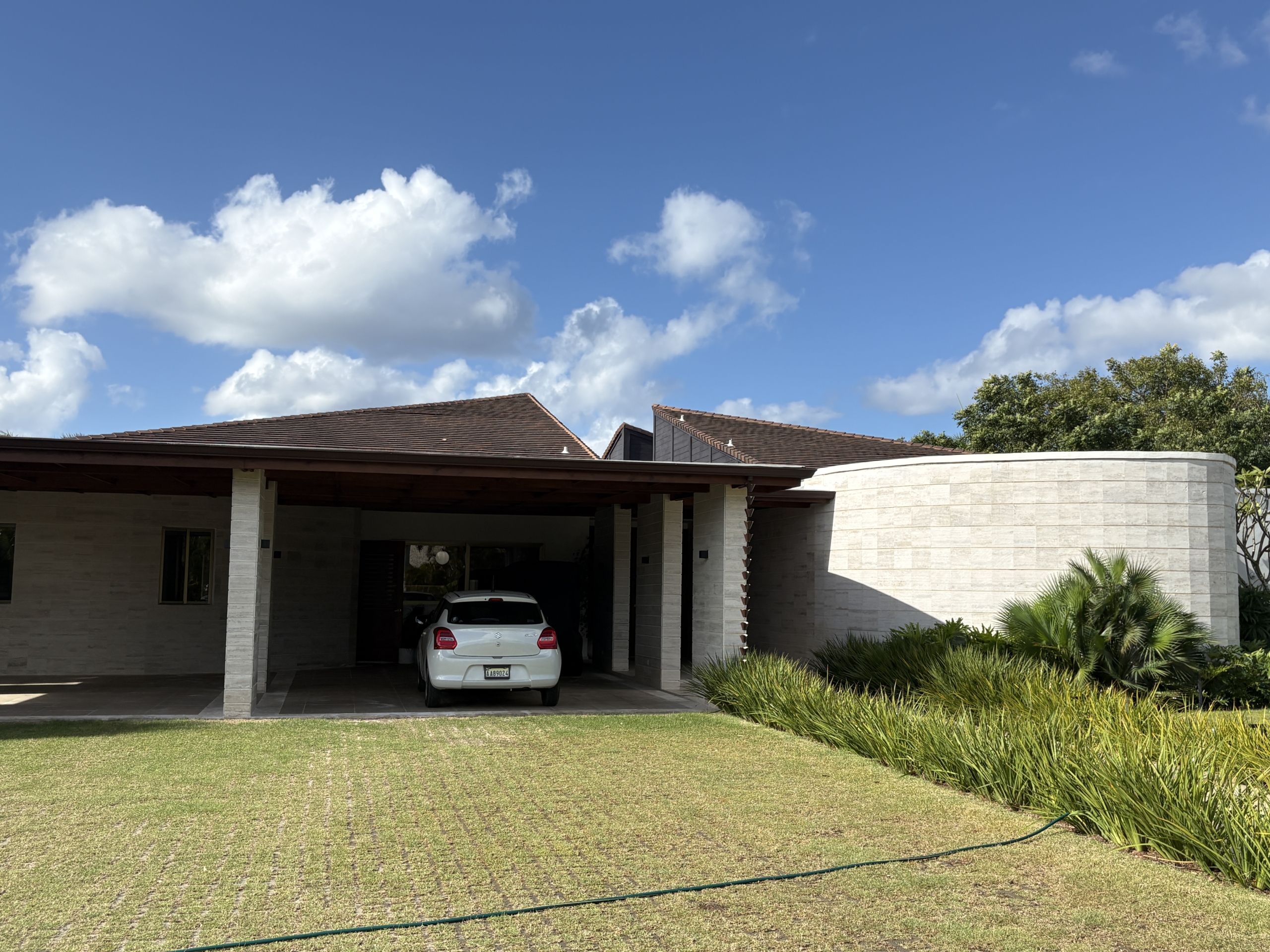 Villa Elleganta