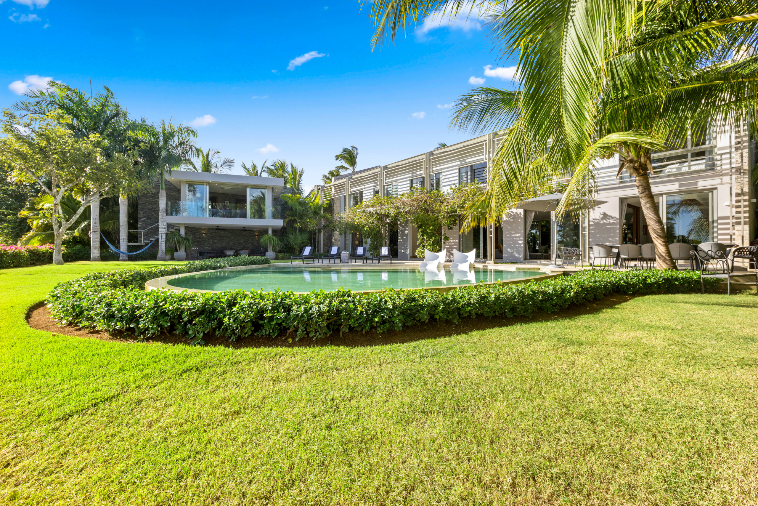 Villa Aqua