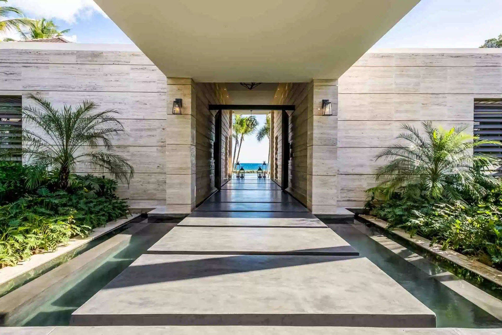 Punta Minitas 28 – 4 Villa Illumination