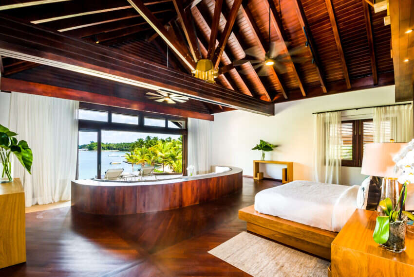 850