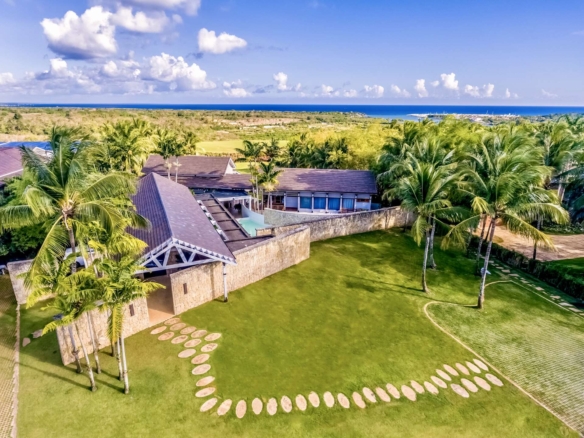 Villa Deja Vu