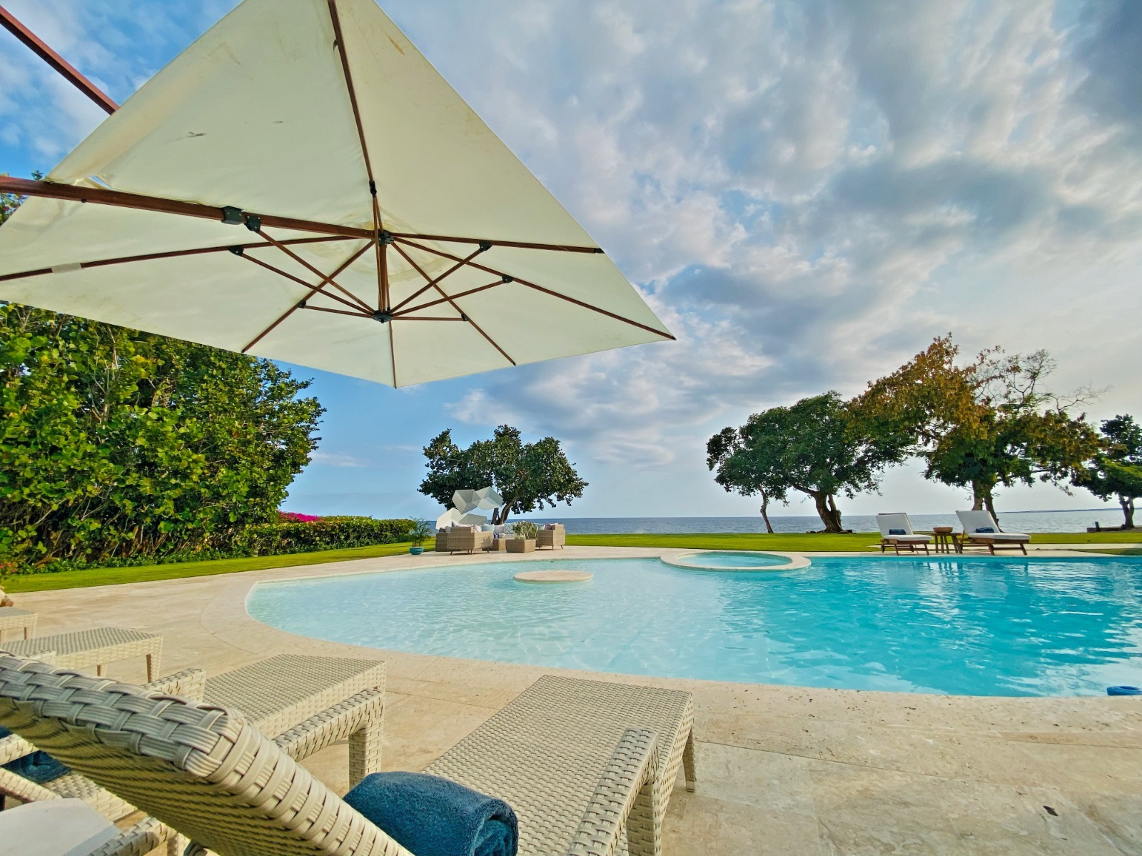 Villa Horizonts