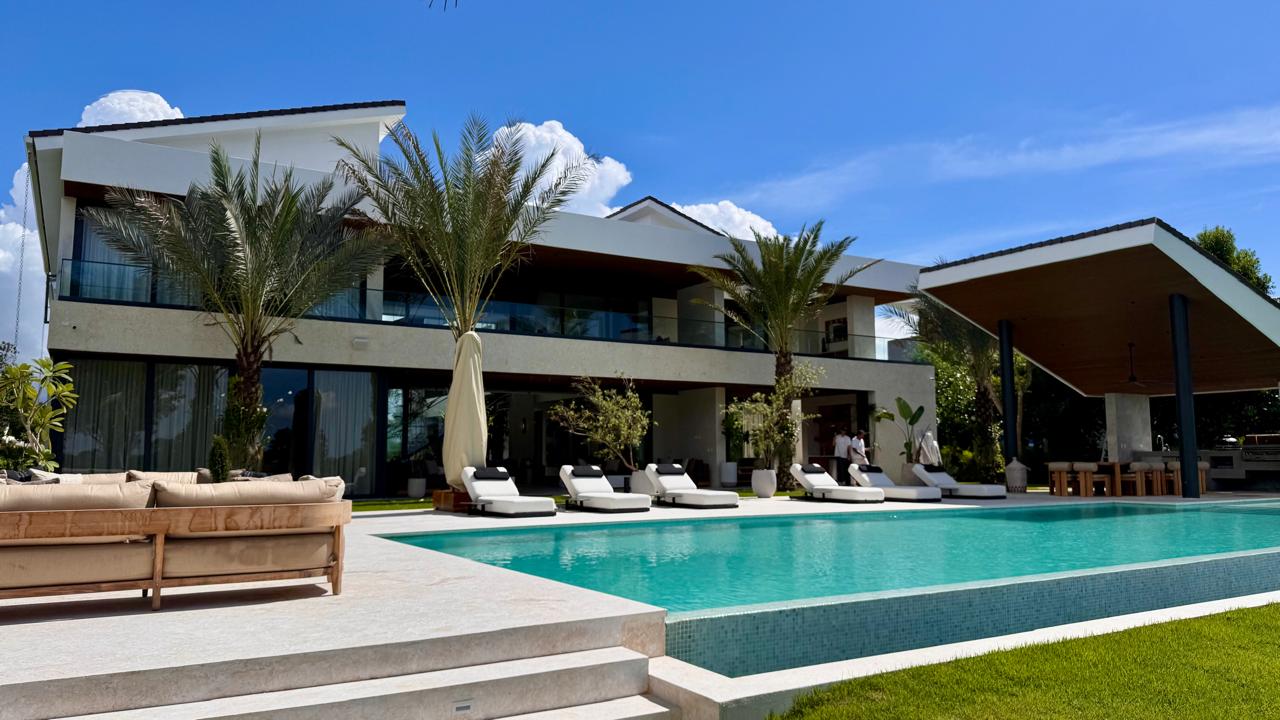 Villa Nola